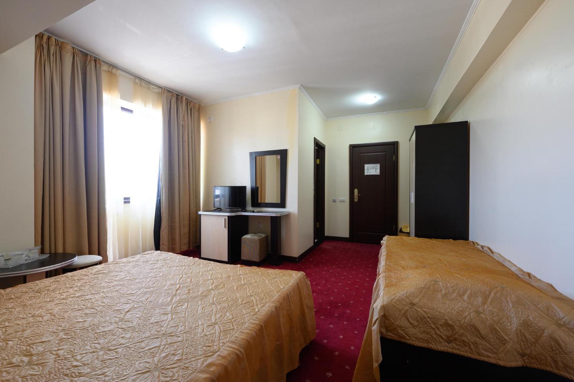 Hotel Coral Ефоріє-Норд Екстер'єр фото
