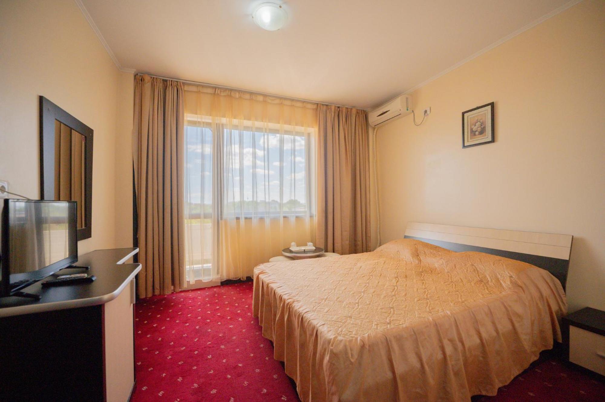 Hotel Coral Ефоріє-Норд Екстер'єр фото